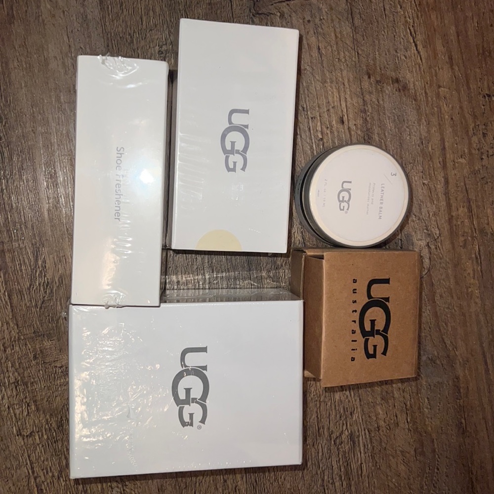 New Ugg travel kit protector and cleaner&conditioner/Shoe Freshener/Leather Balm